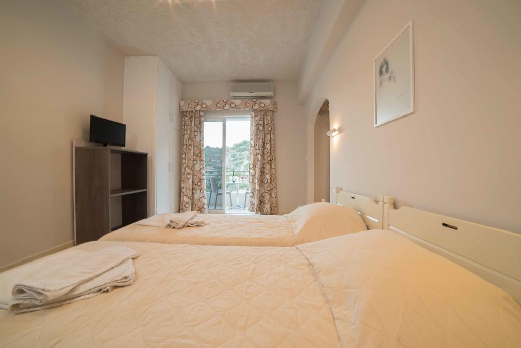 איה גליני Athena Apartments מראה חיצוני תמונה